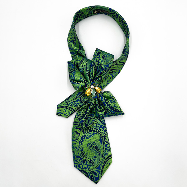 Ascot necktie jacquard floral pattern