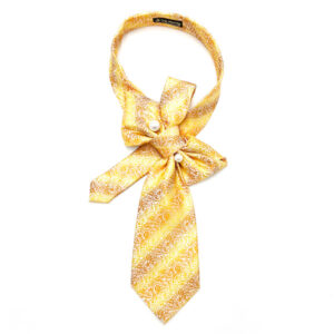 Ascot necktie floral pattern