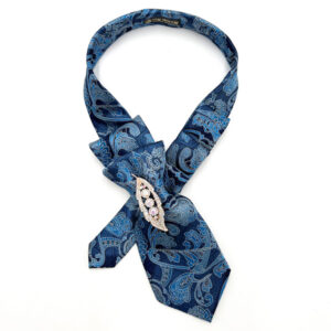 Pleated necktie floral pattern