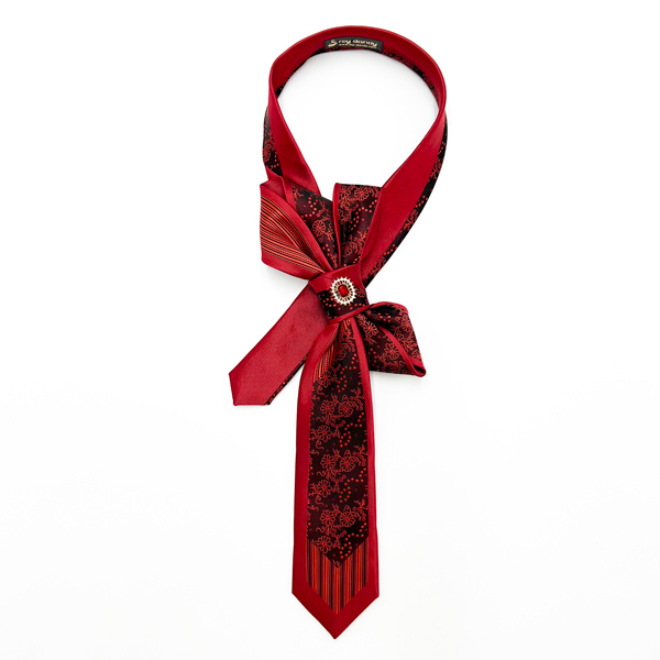 Ascot necktie floral pattern