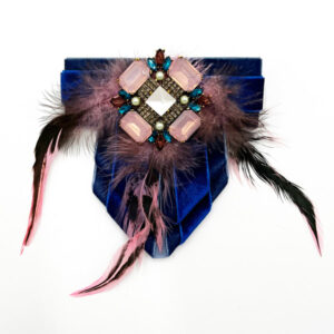 Victorian chic brooch in pink and blue