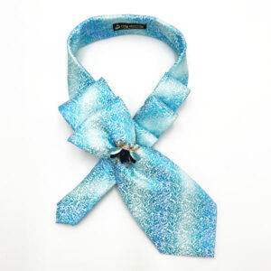 Pleated necktie floral pattern