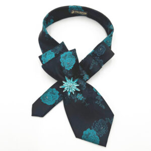Pleated necktie floral pattern